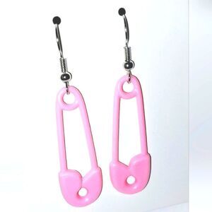 Super cute fashion earrings